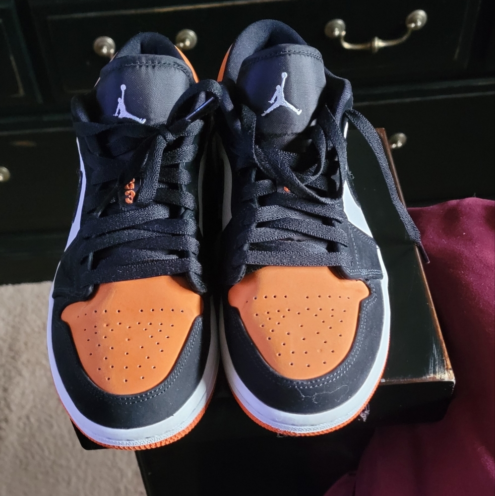 Air Jordan one low shattered backboard